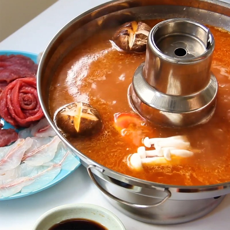 Cach-lam-lau-ca-chua-nhung-ca