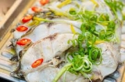 Cách làm cá hấp bia ngọt thịt chuẩn vị nhà hàng 