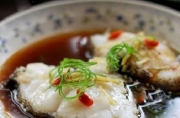 Cá Tuyết hấp xì dầu
