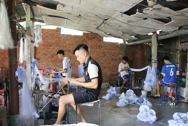lam-luoi-ca-mua-nuoc-noi lam-luoi-ca