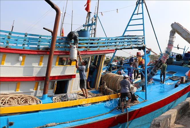 Cang-bien-nhung-ngay-gia-nhien-lieu-tang